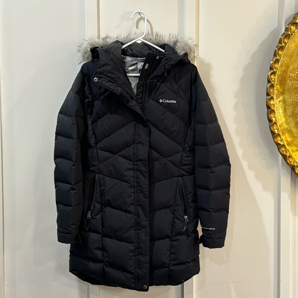 Columbia Women’s midi down coat